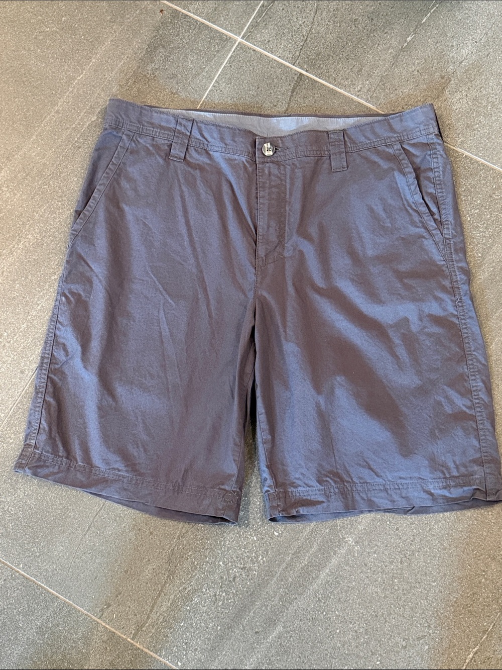 Columbia Men's Navy Flat-Front Performance Shorts